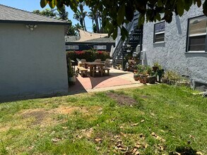 436 Venice Way, Unit 438 #2 in Los Angeles, CA - Building Photo - Building Photo