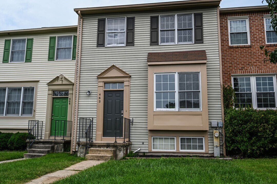 462 Watson Ct in Glen Burnie, MD - Building Photo