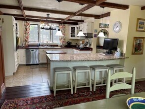 17 Fort Hill Ave in Gloucester, MA - Building Photo - Building Photo