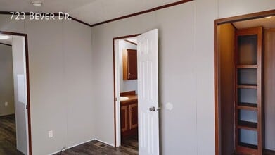 723 W Bever Dr in Towanda, KS - Building Photo - Building Photo