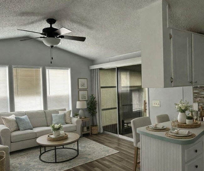 21320 Lake Bambi Cir in Land O Lakes, FL - Building Photo - Building Photo