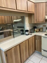 503 Shady Pine Way, Unit B2 in Greenacres, FL - Building Photo - Building Photo