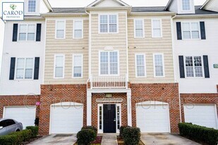 6351 Park Creek Dr in Charlotte, NC - Building Photo
