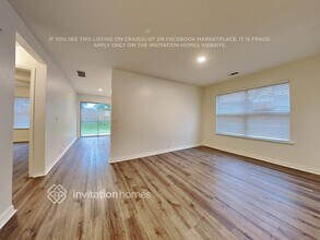 1812 White Feather Ln in Fort Worth, TX - Building Photo - Building Photo