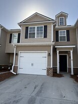 430 Cantle Dr in Richmond Hill, GA - Building Photo