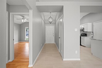 23418 Summer Pine Dr in Spring, TX - Foto de edificio - Building Photo