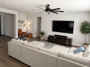 2030 Boxwood St in Rosamond, CA - Building Photo - Building Photo