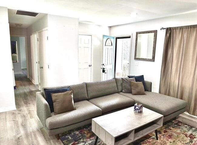 230 Delaware Dr in Bolingbrook, IL - Building Photo - Building Photo