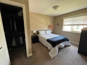 5023 James Hill Rd in Regina, SK - Building Photo - Building Photo