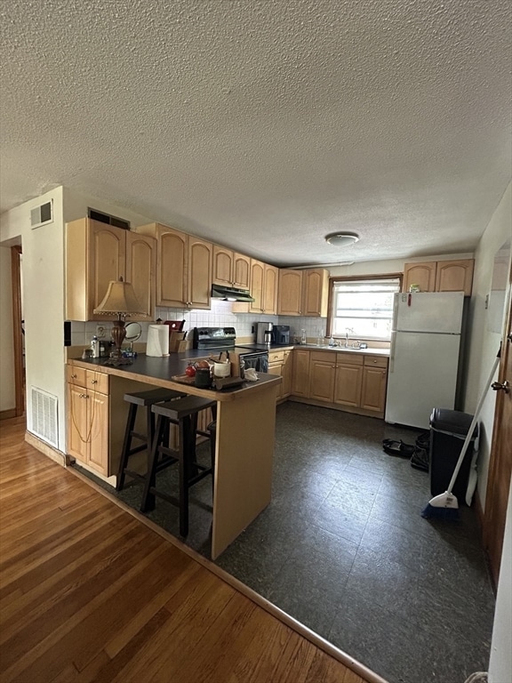 property at 777 Lagrange St