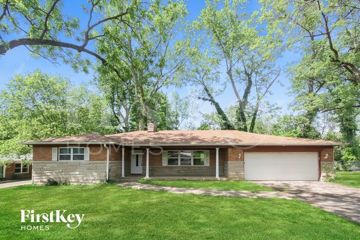 5318 Glencairn Ln in Indianapolis, IN - Building Photo