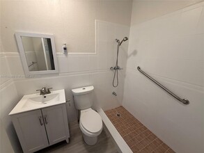 1429 SW 23rd Ter in Miami, FL - Building Photo - Building Photo