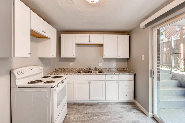 2517 Kingston St, Unit #2 in Aurora, CO - Building Photo - Building Photo