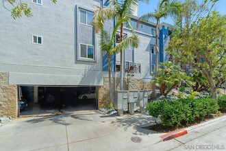 1756 Essex St in San Diego, CA - Building Photo - Building Photo