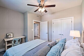 1117 Greenwood Alley in Bowling Green, KY - Building Photo - Interior Photo