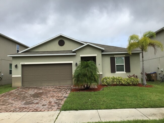 property at 5116 Piazza Loop