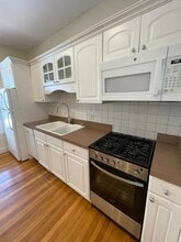 9 Locke St, Unit 1 in Cambridge, MA - Building Photo - Building Photo
