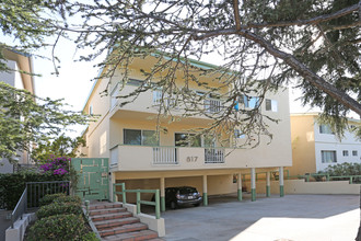 817 11th St in Santa Monica, CA - Building Photo - Primary Photo