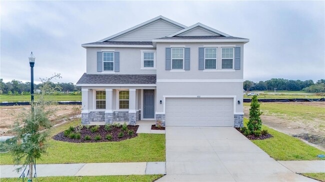 property at 5212 SW 40th Cir