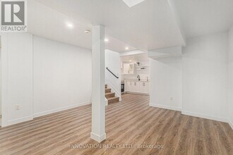 1665 Teakdale Ave in Ottawa, ON - Building Photo - Building Photo