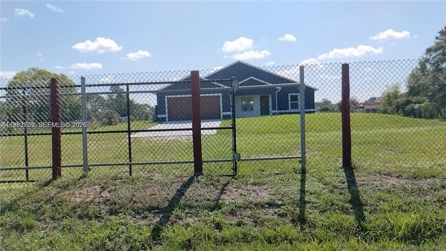 225 S Fronda St in Clewiston, FL - Building Photo - Building Photo