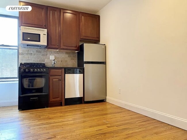 property at 222 Thompson St