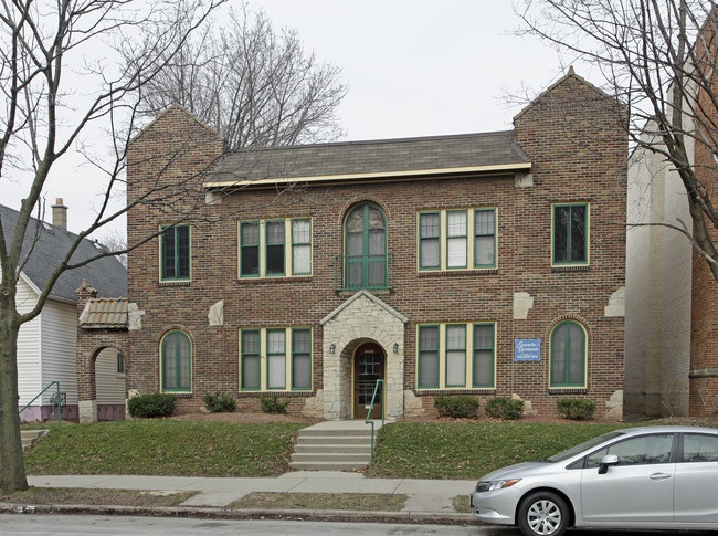 Senorita Apartments in Milwaukee, WI - Building Photo - Building Photo