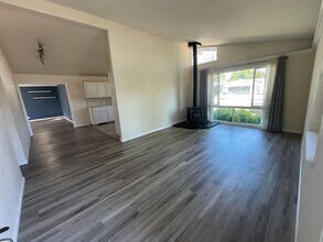 284 Citrus Ave in Vacaville, CA - Building Photo - Building Photo