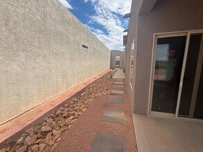 1753 Villa Contesa in Los Lunas, NM - Building Photo - Building Photo