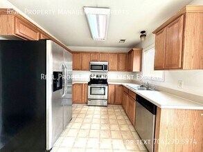 8549 Filbert Ln in Charlotte, NC - Building Photo - Building Photo