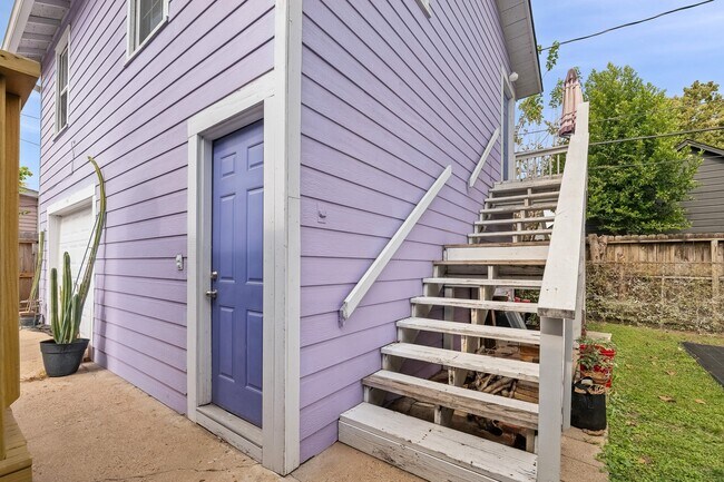 319 Moody St in Houston, TX - Building Photo - Building Photo