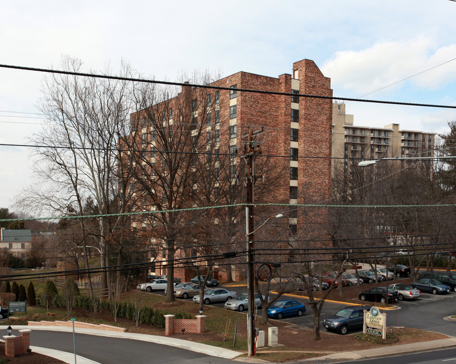 Lakeview Apartments in Bethesda, MD - Building Photo