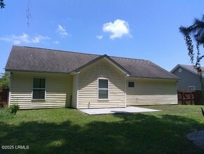 39 Wintergreen Dr in Beaufort, SC - Building Photo - Building Photo