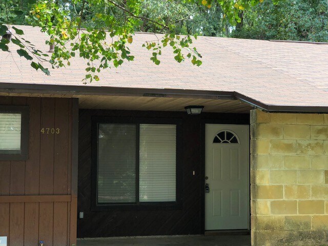 4703 SW 67th Terrace in Gainesville, FL - Building Photo
