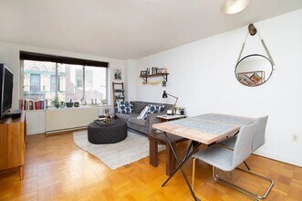 227 Mulberry St in New York, NY - Building Photo - Building Photo