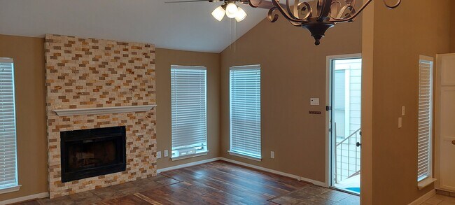 3500 Tangle Brush Dr, Unit 174 in The Woodlands, TX - Building Photo - Building Photo