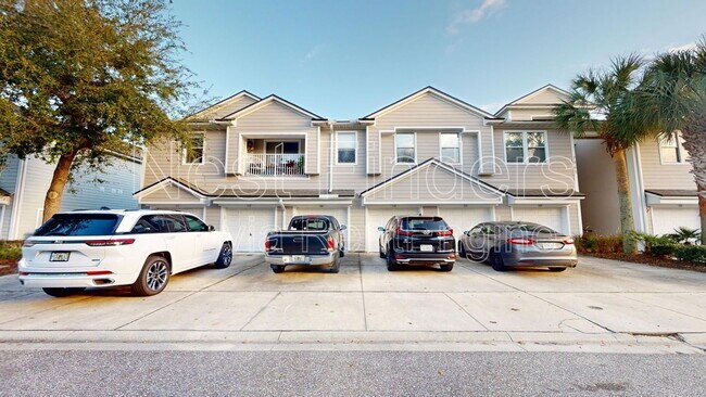 7063 Deer Lodge Cir in Jacksonville, FL - Building Photo - Building Photo