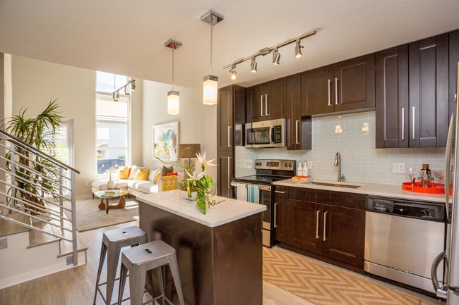 Caspian Delray in Delray Beach, FL - Foto de edificio - Building Photo