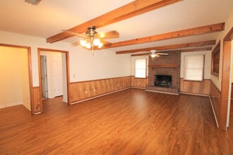 60 Crowndale Ct in Sumter, SC - Building Photo - Building Photo