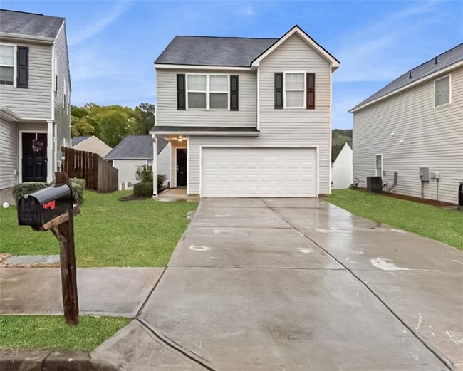 property at 18 Everett Cir SE