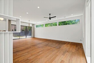 1309 Hackberry St in Austin, TX - Building Photo - Building Photo