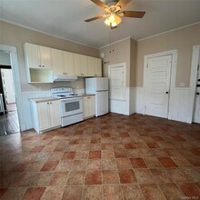 32 Parkway in Katonah, NY - Building Photo - Building Photo
