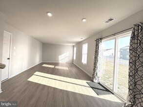 36 Patterson Rd in Charles Town, WV - Building Photo - Building Photo