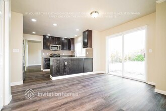 34230 31st Ave SW in Federal Way, WA - Building Photo - Building Photo