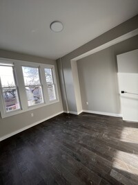 125 Neptune Ave, Unit 3R in Jersey City, NJ - Building Photo - Building Photo