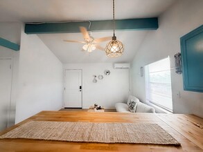 107 E Venus Ln in South Padre Island, TX - Building Photo - Building Photo