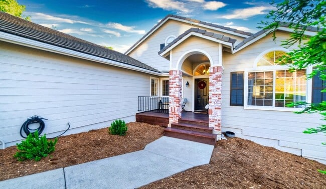 3293 Woedee Dr in El Dorado Hills, CA - Building Photo - Building Photo