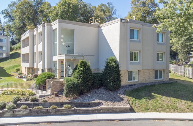 property at 366 Elton Hills Dr NW