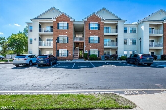 property at 913 Del Negro Ct
