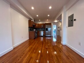 2 Mount Pleasant Pl in Boston, MA - Building Photo - Building Photo